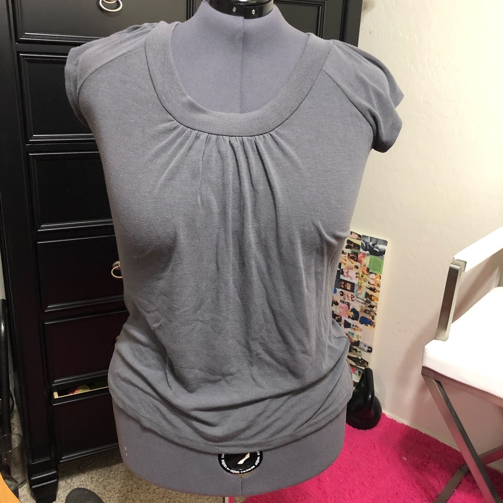 Women’s tee